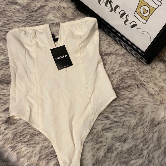 Forever 21 Tops - 🚫SOLD🚫Forever 21 bodysuit
